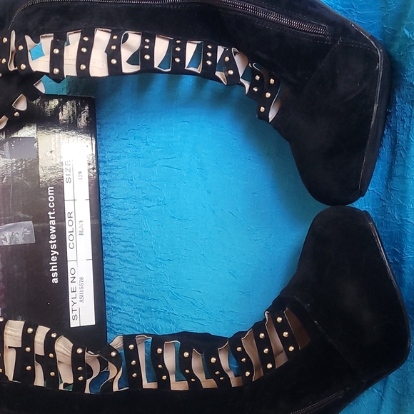 Ashley Stewart over the knee boot - Picture 6 of 16